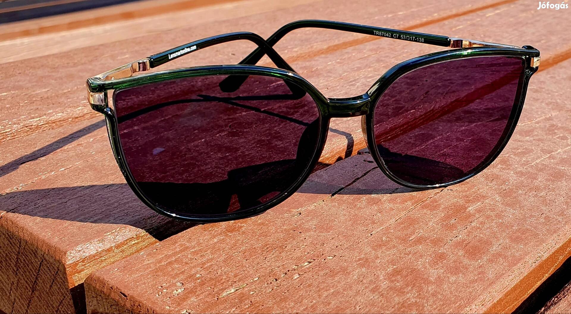 Női dioptriás szemüveg