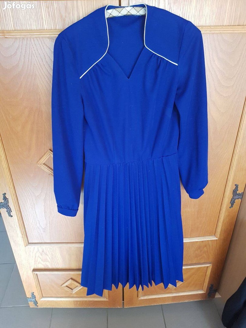 Női egyedi kék színű elegáns szoknyás ruha eladó!