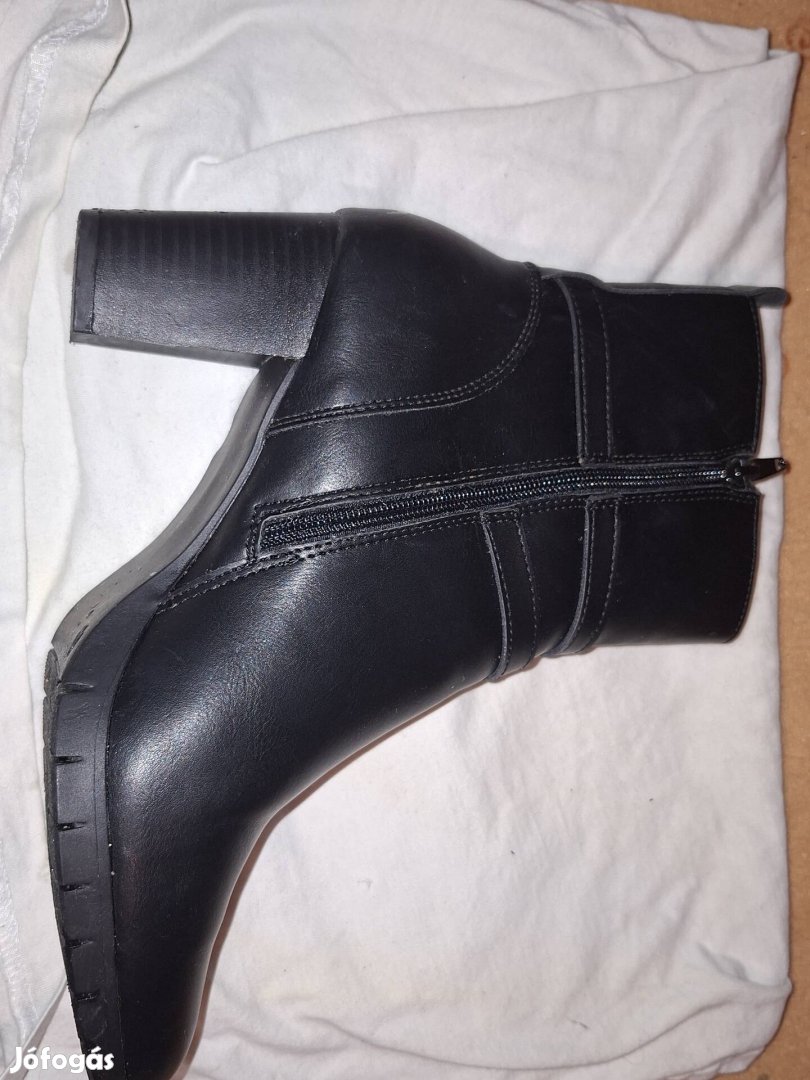 Női elegáns Csizma