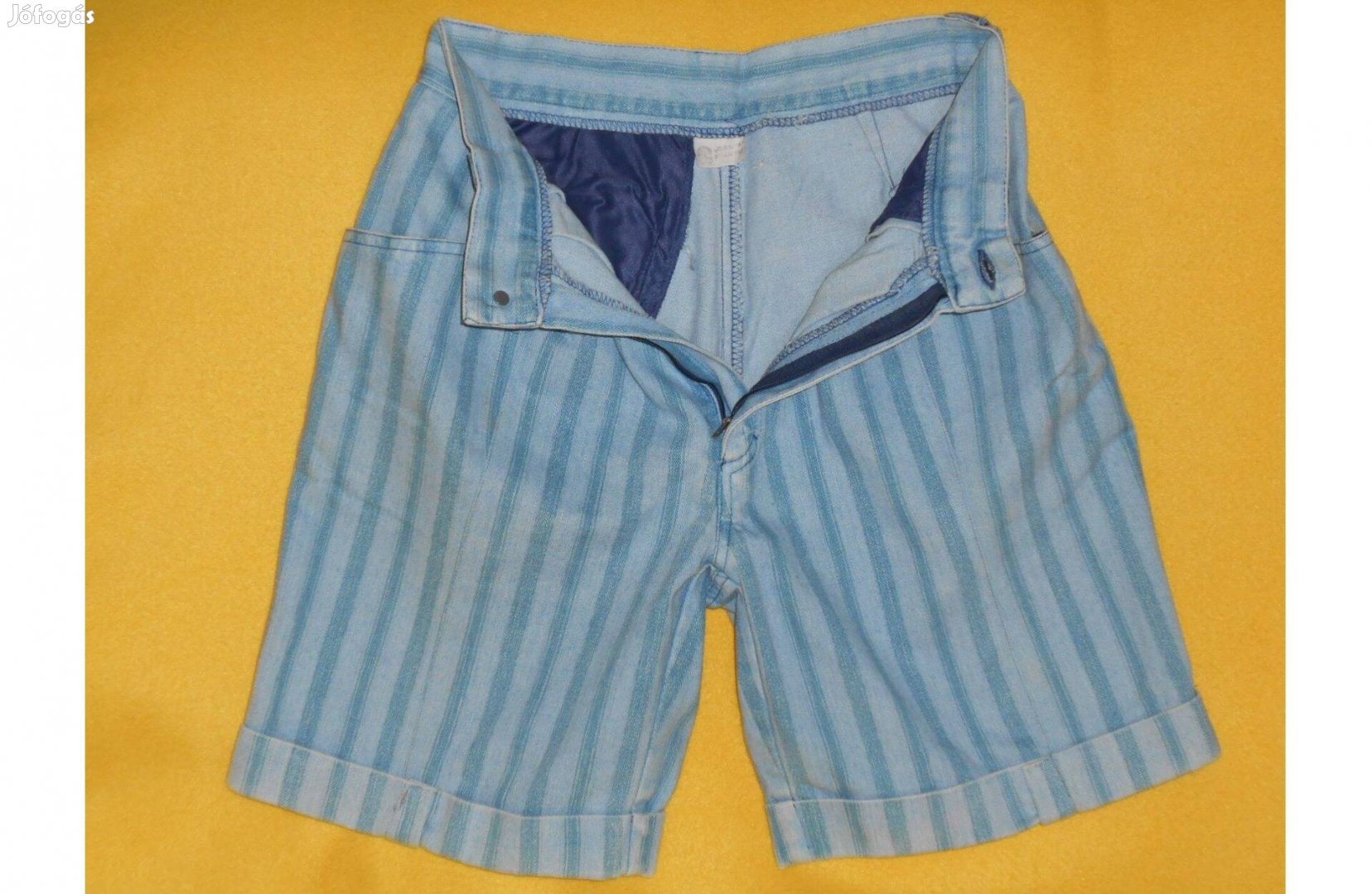 Női farmer rövidnadrág, short. Különleges, csíkos. S - es