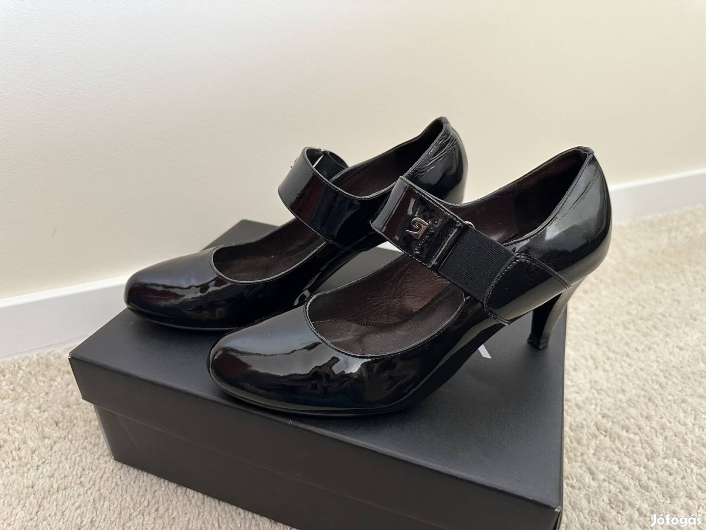 Női fekete lakk Pierre Cardin bőr cipő 38-as
