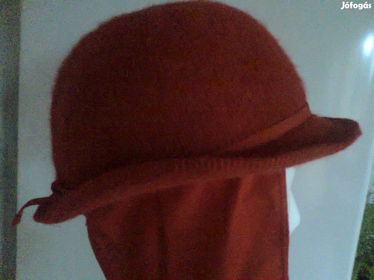 Női kalap, piros kalap - minőségi finn termék