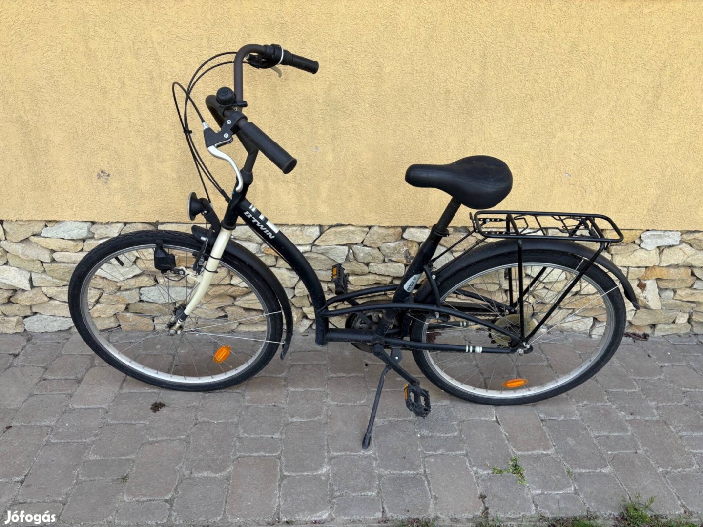 Női kerékpár, alig használt, de állt