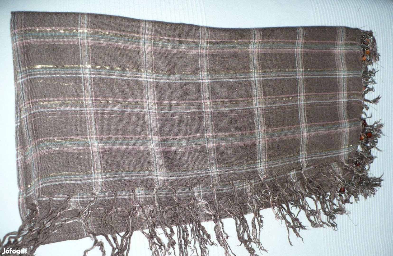 Női kockás sál kendő