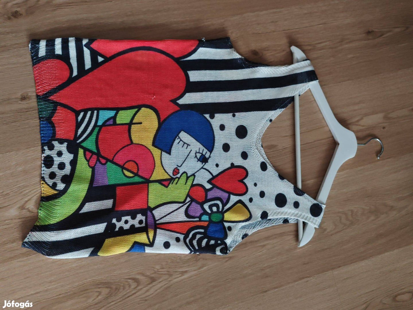 Női kötött designer felsőrész