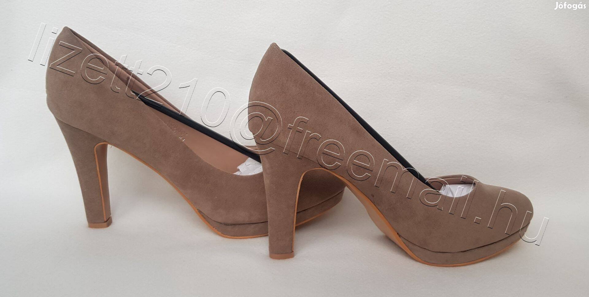 Női magassarkú alkalmi cipő dobozában vadonatúj