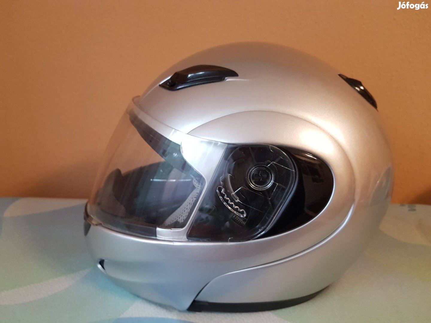 Női motoros bukósisak