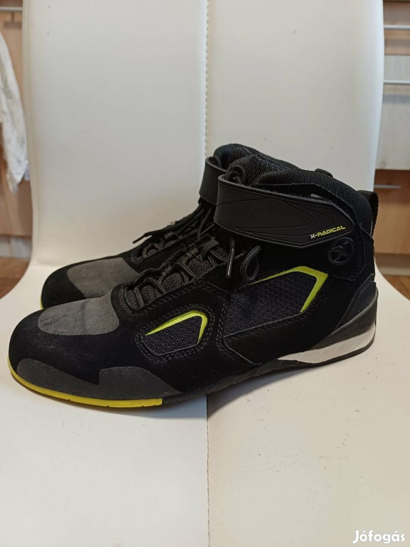 Női motoros cipő 39-es