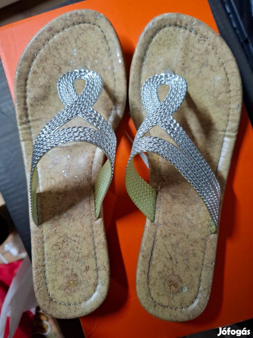 Női papucs ezüst lábujjas 39 es 24.5cm