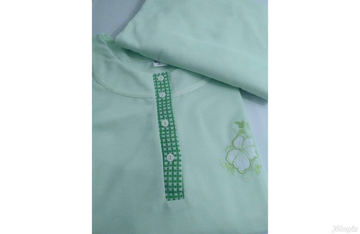 Női pizsama 3 XL-es almazöld színben eladó!
