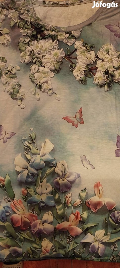 Női póló,mintás.