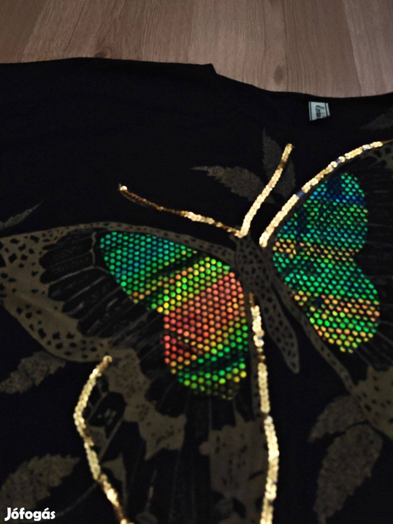 Női puha pillangós felsőrész pulcsika