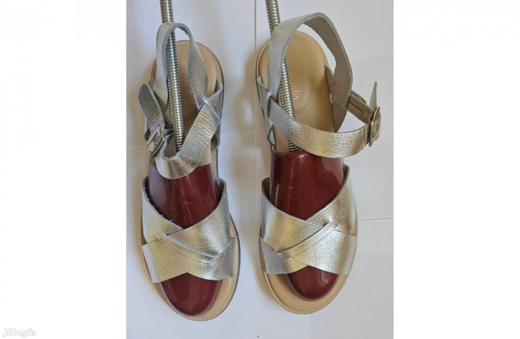 Női szanadál Clarks , 40-es, bőr csatos, ezüst színű