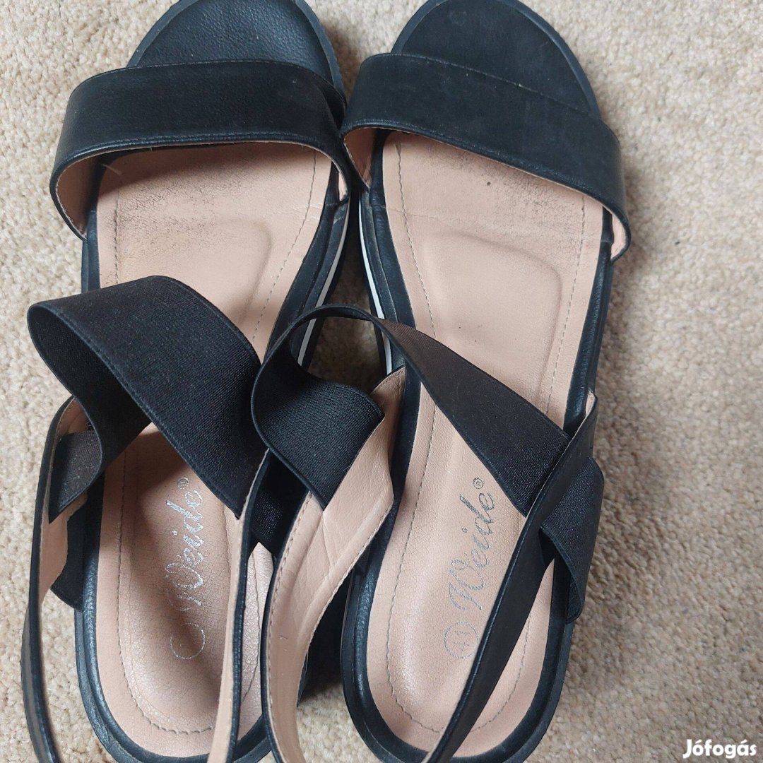 Női szandál 41-es