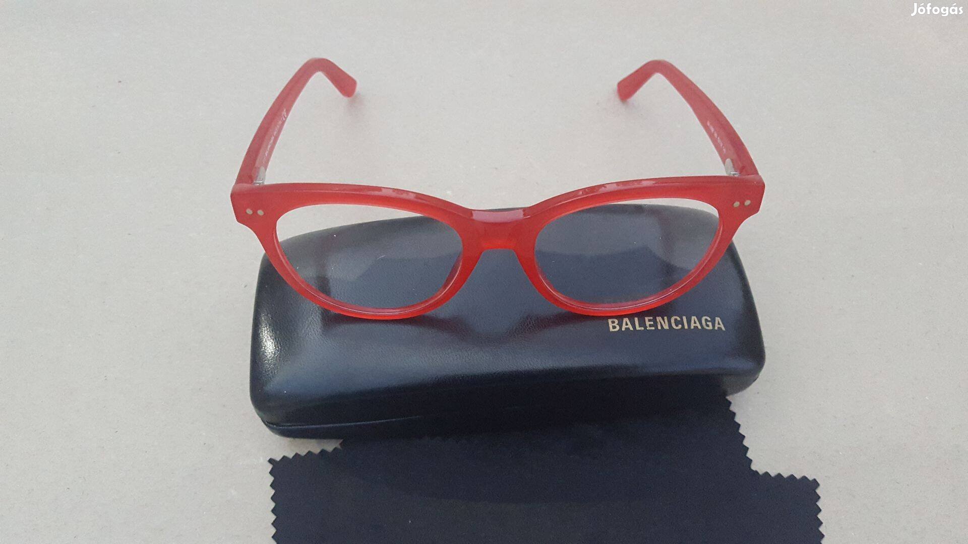 Női szemüvegkeret tokkal, Balenciaga BA5088 066 52 piros, új