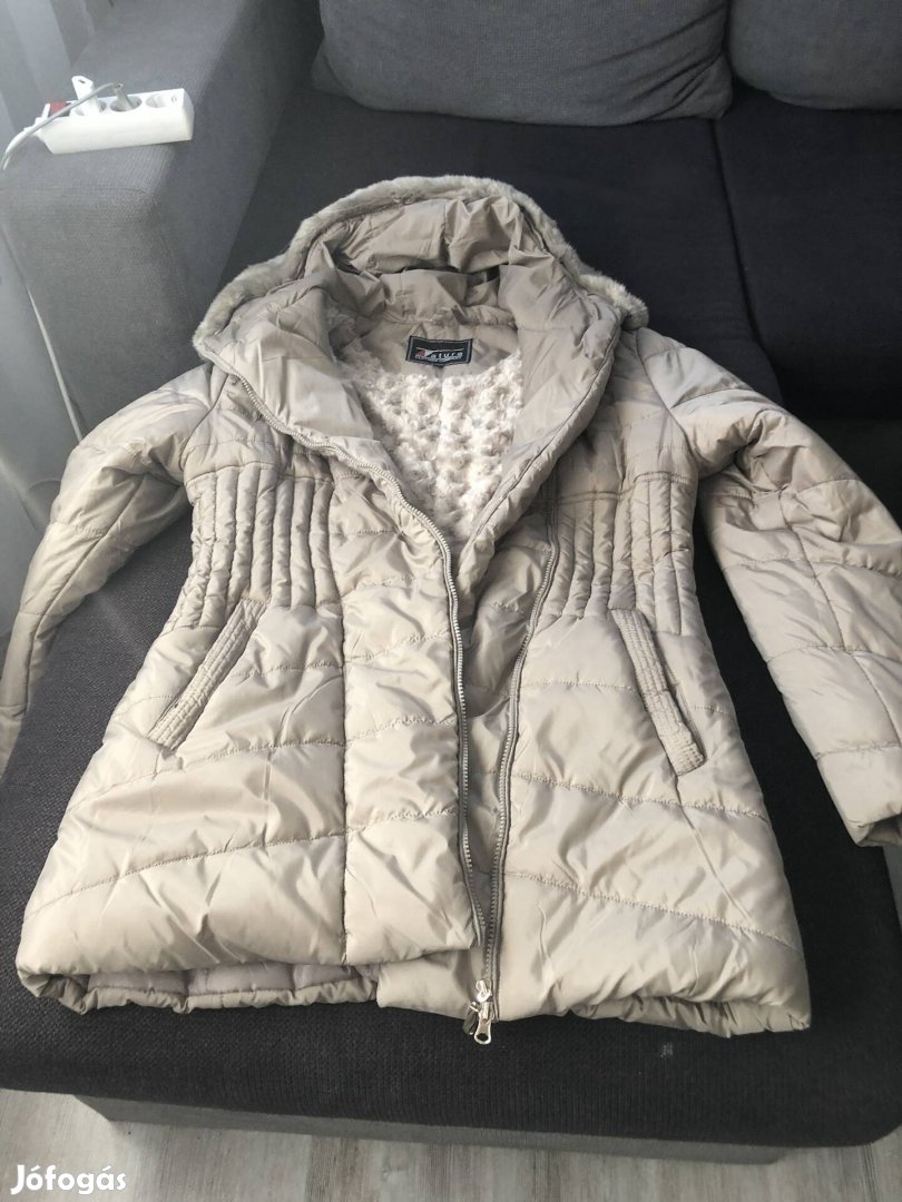 Női télo kabát
