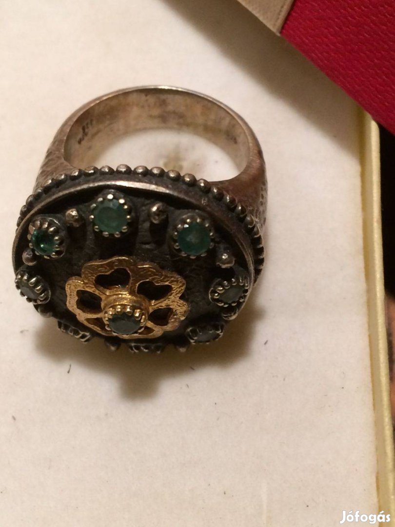 Női uniszex régi jelzett ezüst gyűrű gyökér smaragdokkal értékén alul