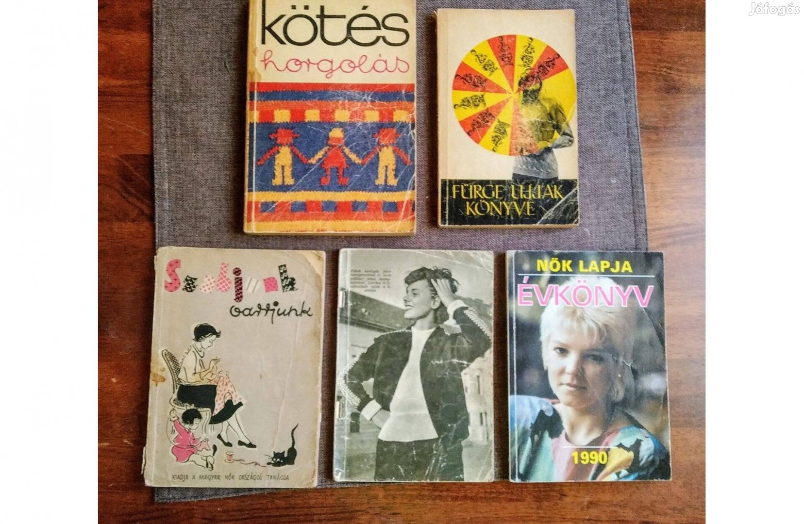 Nők Lapja Évkönyv 1990 kötés horgolás szabjunk varrjunk