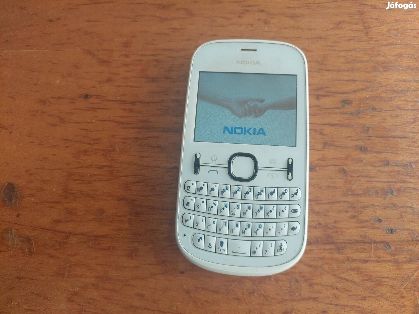 Nokia 201 telefon