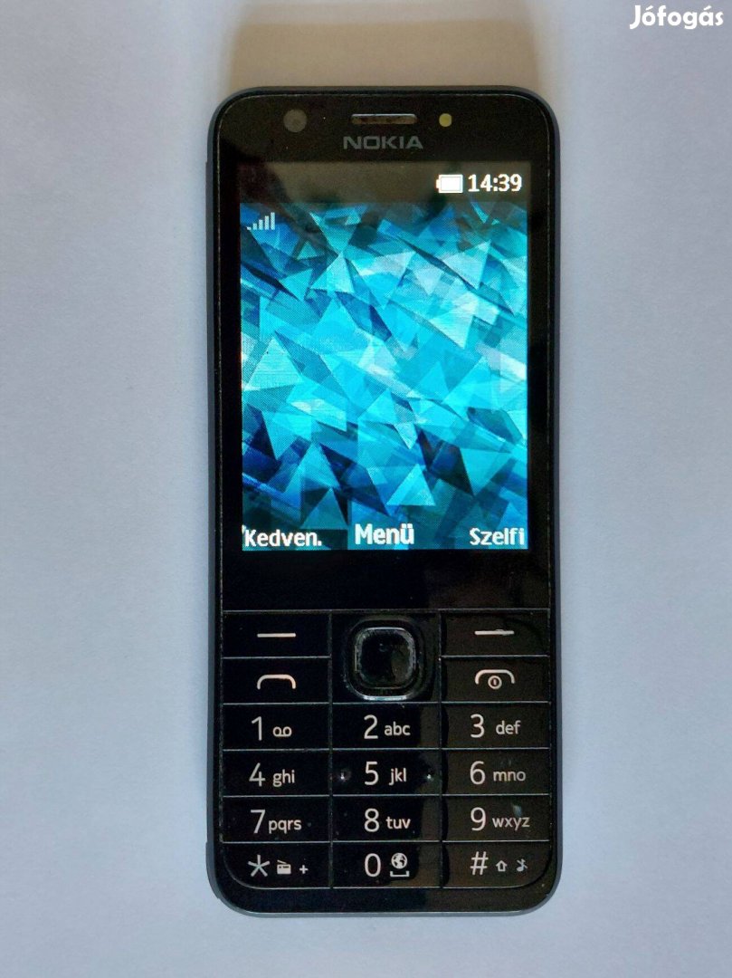 Nokia 230 (2015) kártyafüggetlen mobiltelefon szállítással