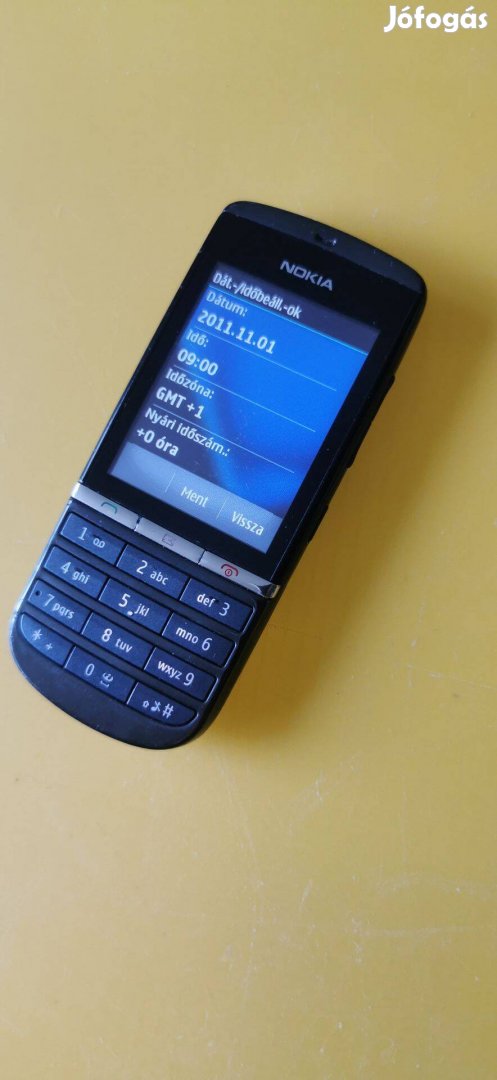 Nokia 300 független