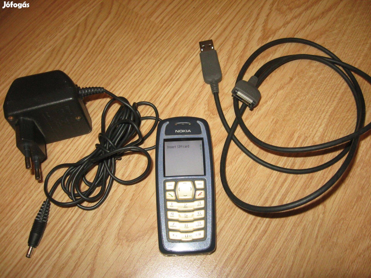 Nokia 3100 típusú Retro Mobiltelefon +USB adatkábel +töltő +headset