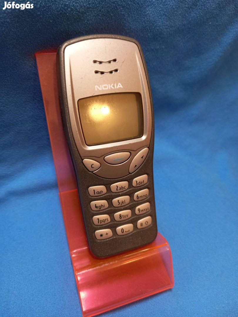 Nokia 3210 fuggetlen uj akkuval