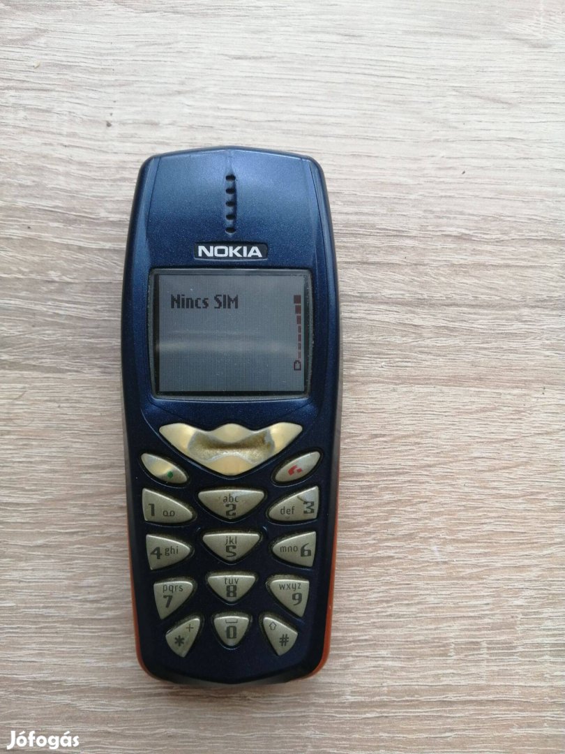 Nokia 3310Í retró telefon