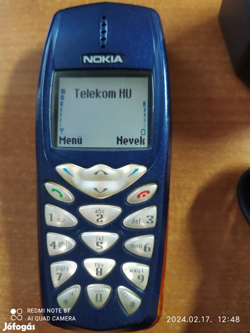 Nokia 3510i független eladó.