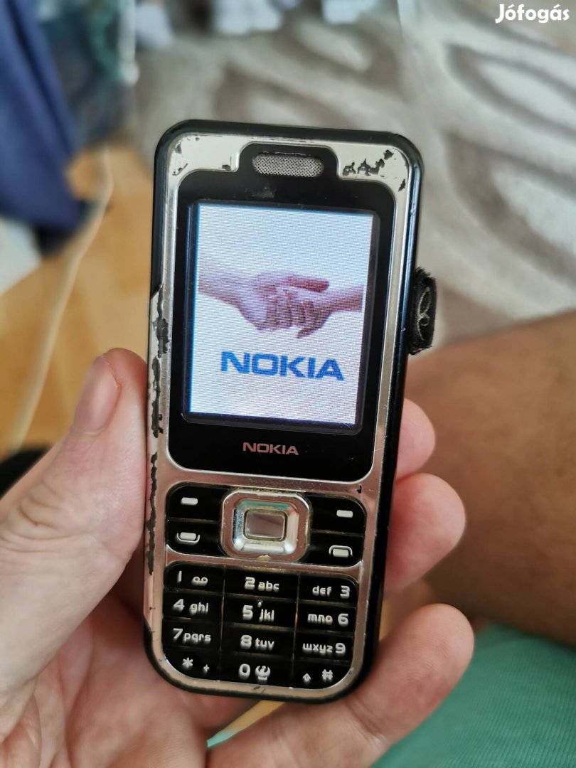 Nokia 7360 retró. 