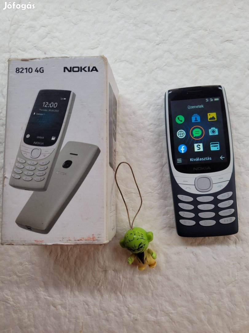 Nokia 8210 4G Független Dual mobiltelefon