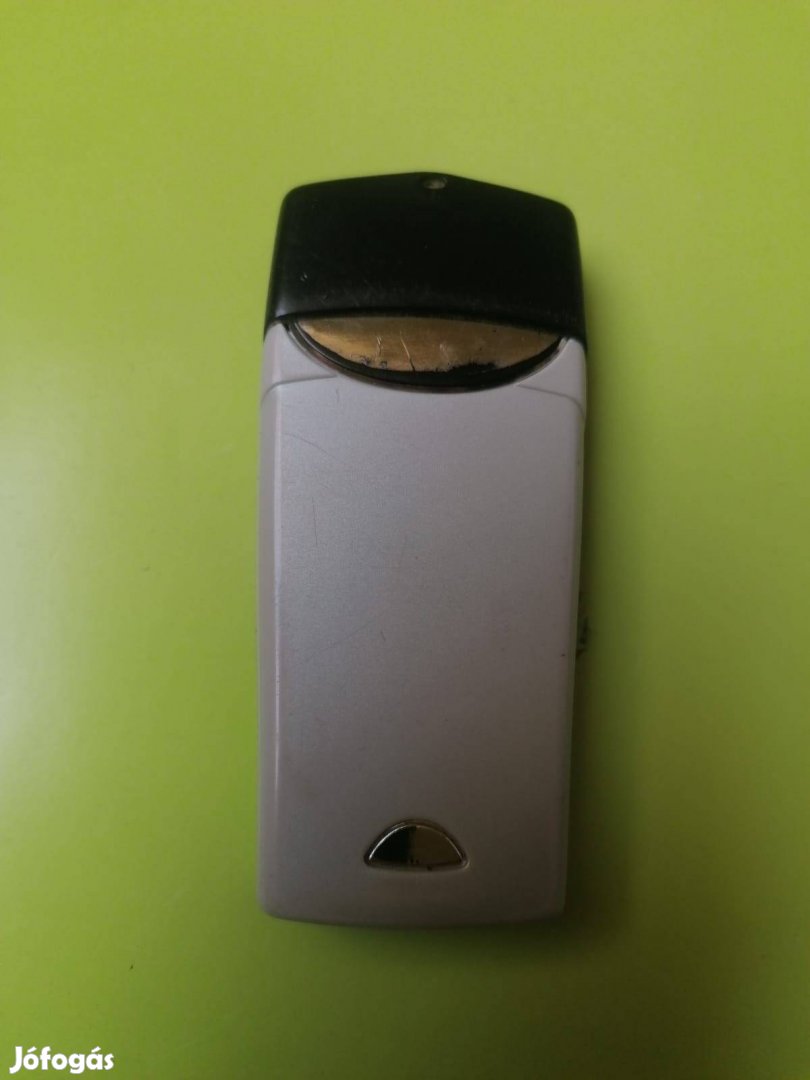 Nokia 8310     