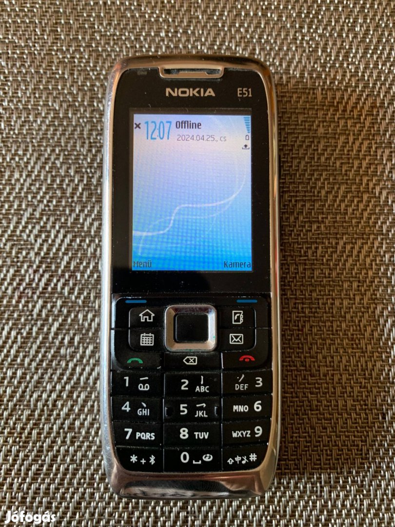 Nokia E51, töltővel, működő állapotban