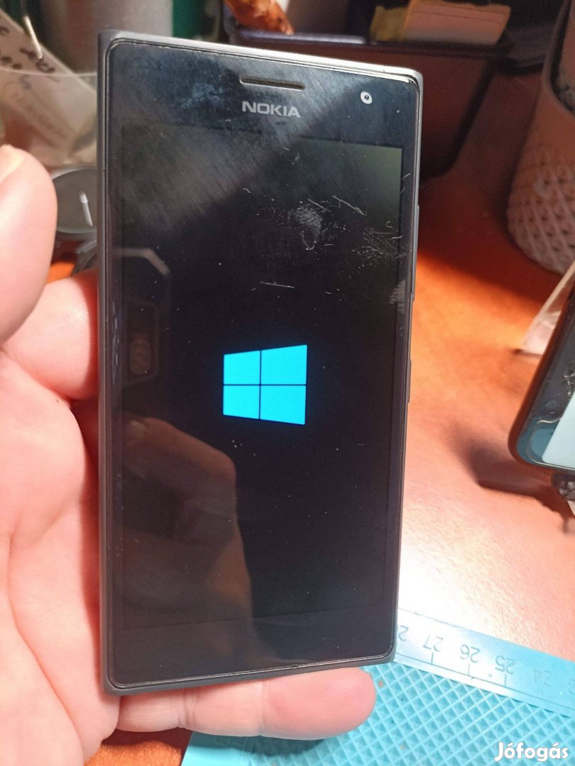 Nokia Lumia 735 eladó