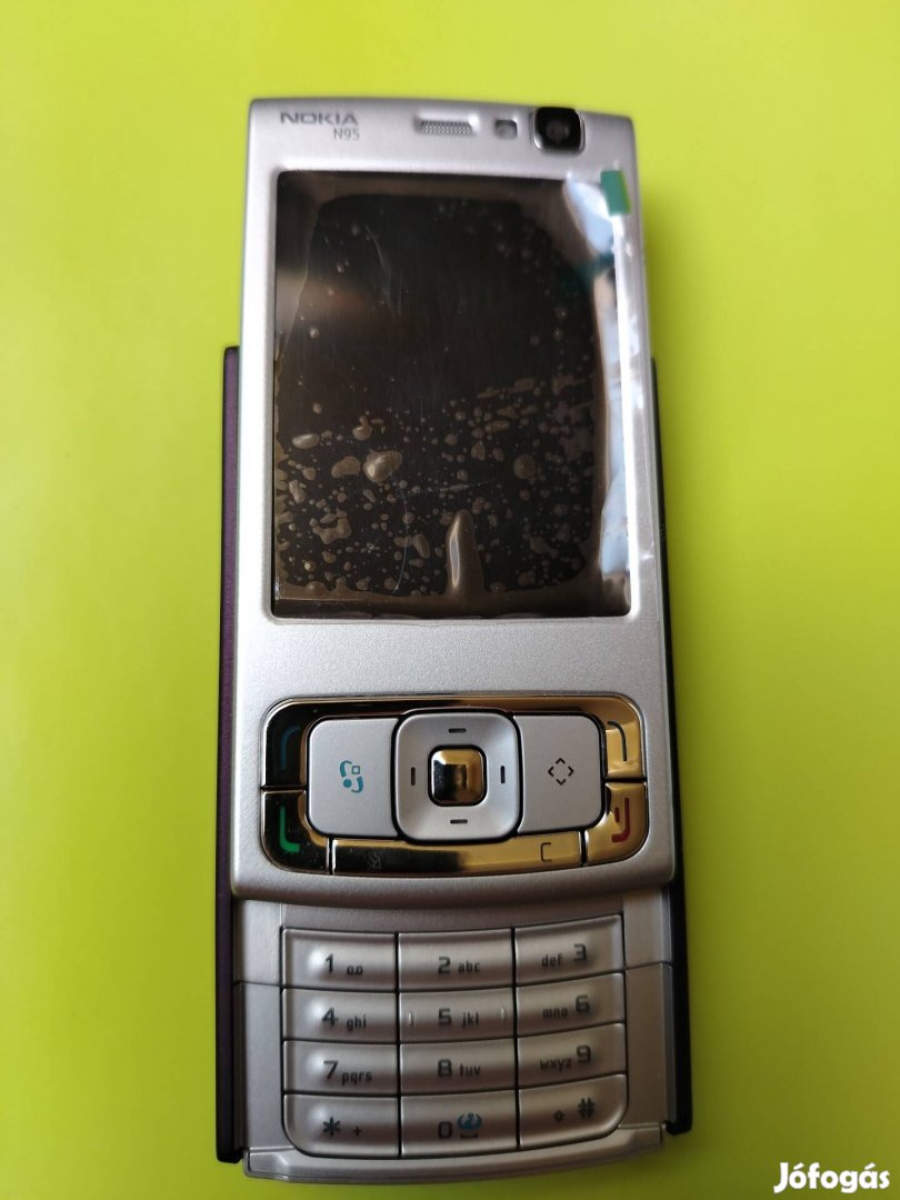 Nokia N95. 0 perces 