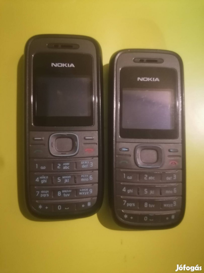 Nokia  1208  