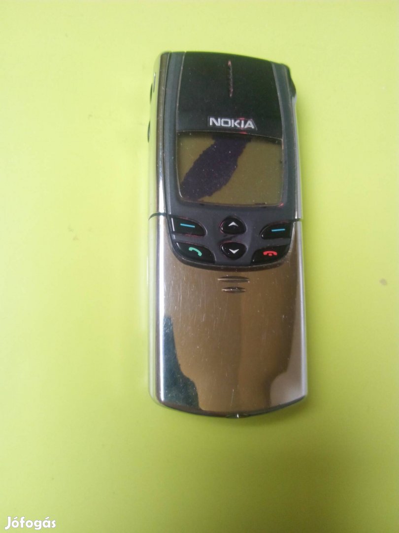 Nokia  8810 