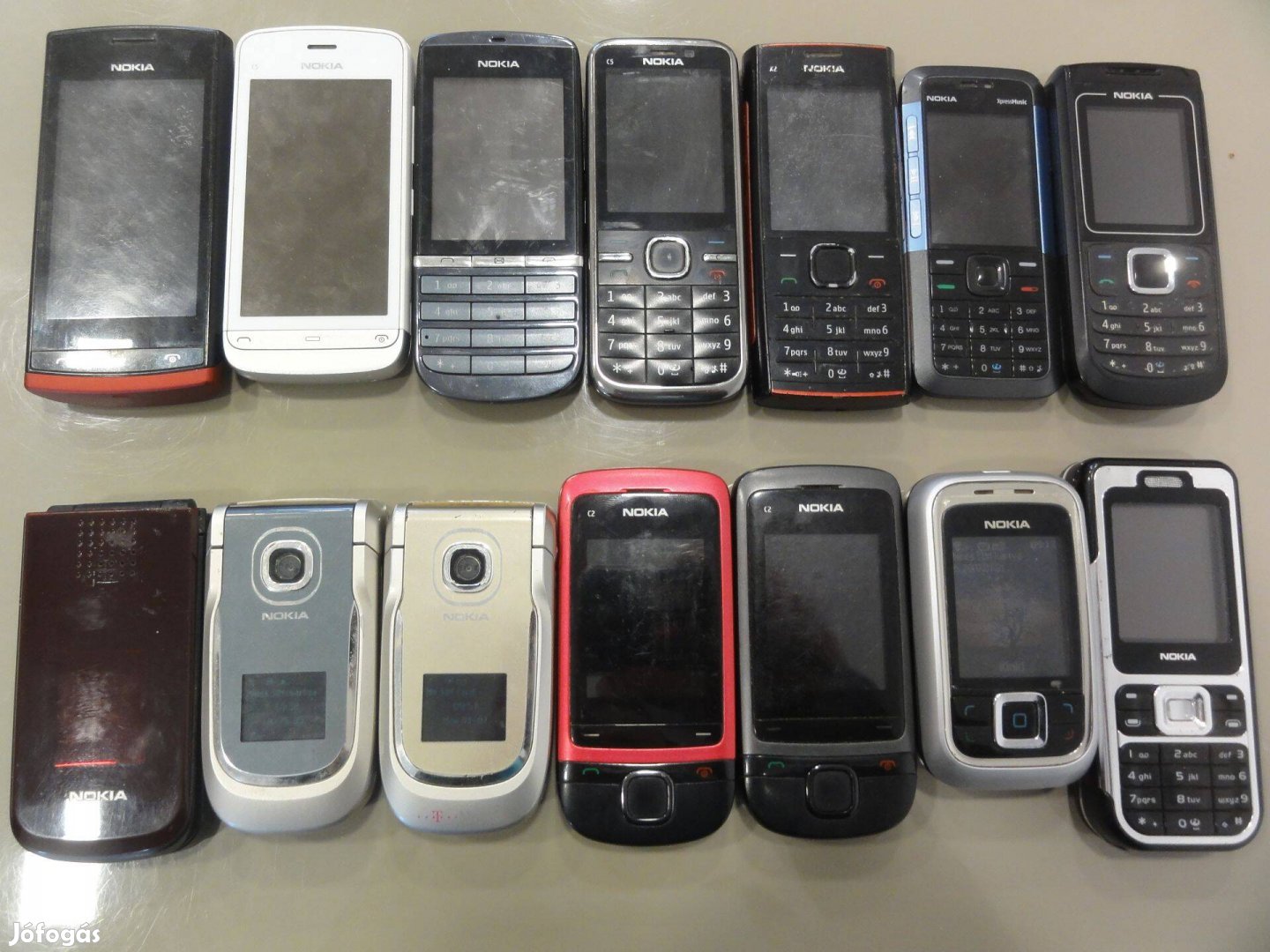 Nokia telefonok akár mindennapi használatra, töltővel 6000 ft darabja