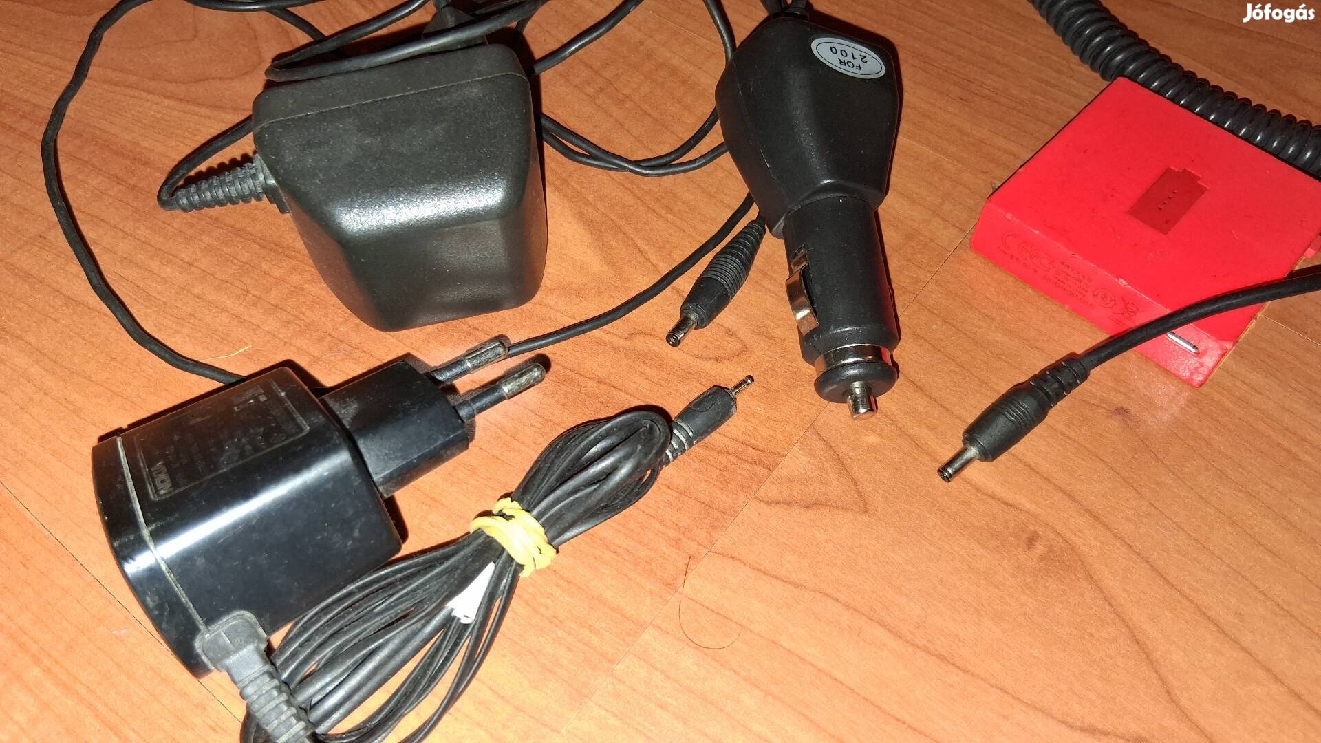 Nokia többféle hálózati és szivargyújtó töltő 1 Powerbank