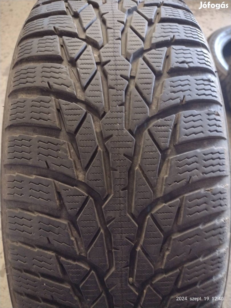 Nokian 205 / 55 R16 téli garnitúra eladó 7mm profillal