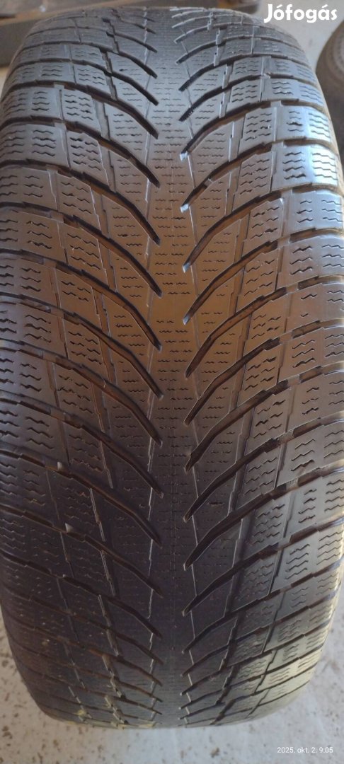 Nokian 215/55R17 téli garnitúra eladó 5mm profillal