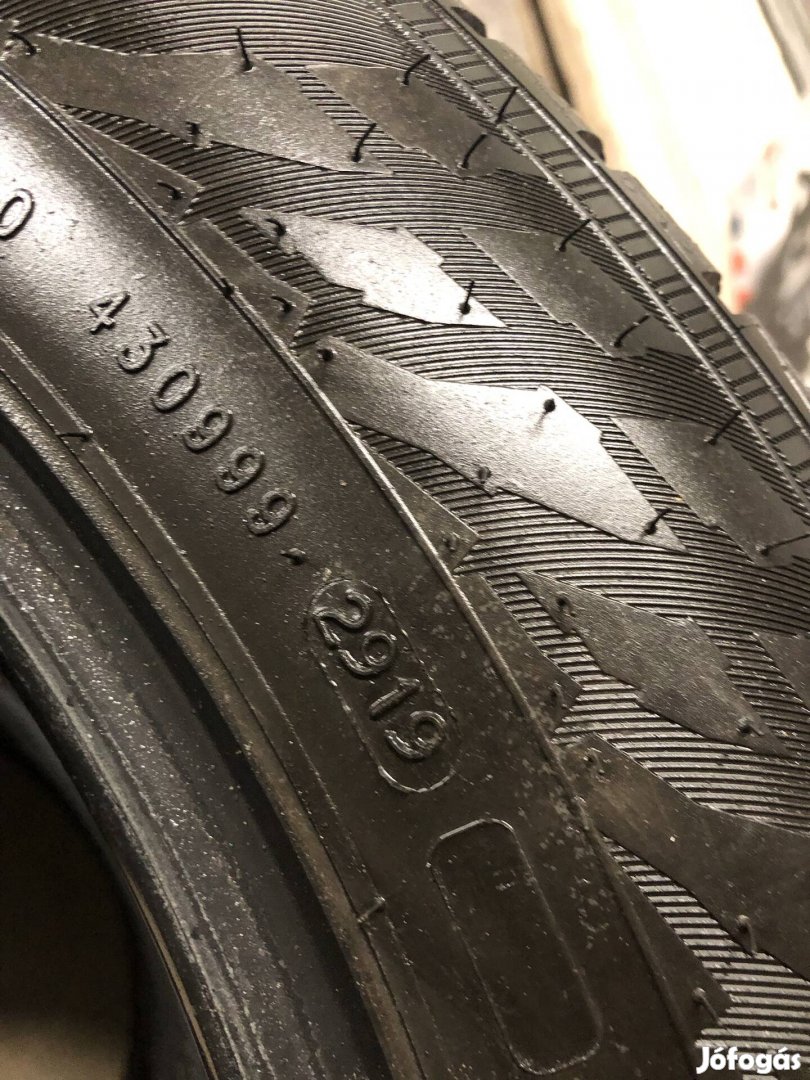 Nokian 215/60r17 215/60 r17 téligumi garnitúra 