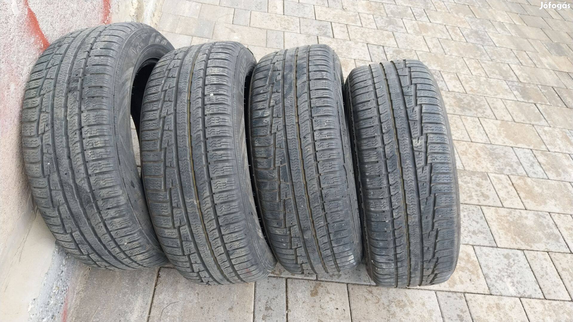 Nokian 225/55R17