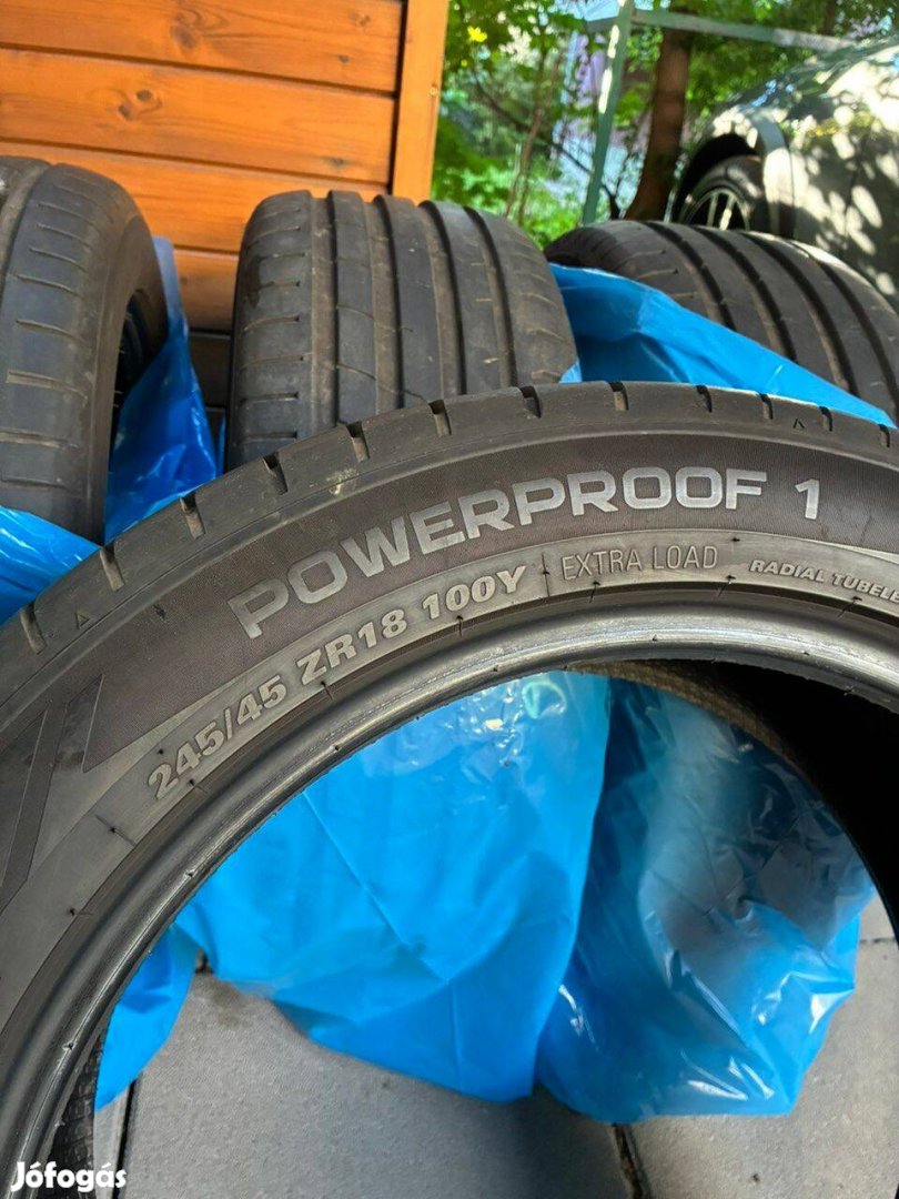 Nokian 245/45 R18 gumik