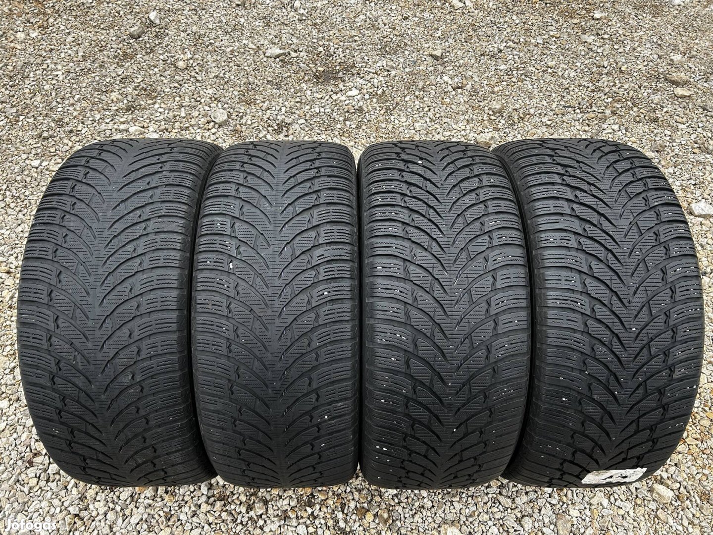 Nokian 275/45r20 téli gumi garnitúra