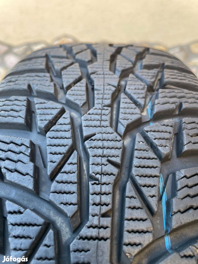 Nokian WR D4 185/65 R15 Téli gumi eladó