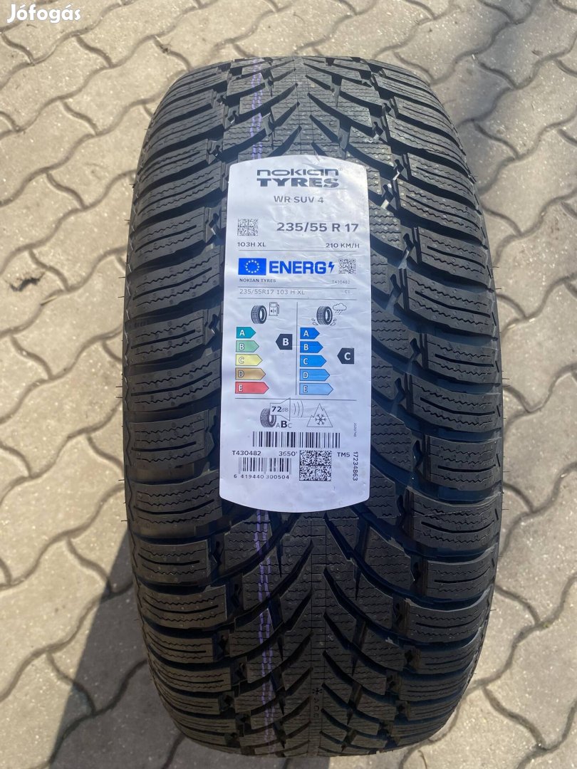 Nokian WR SUV4 téligumi