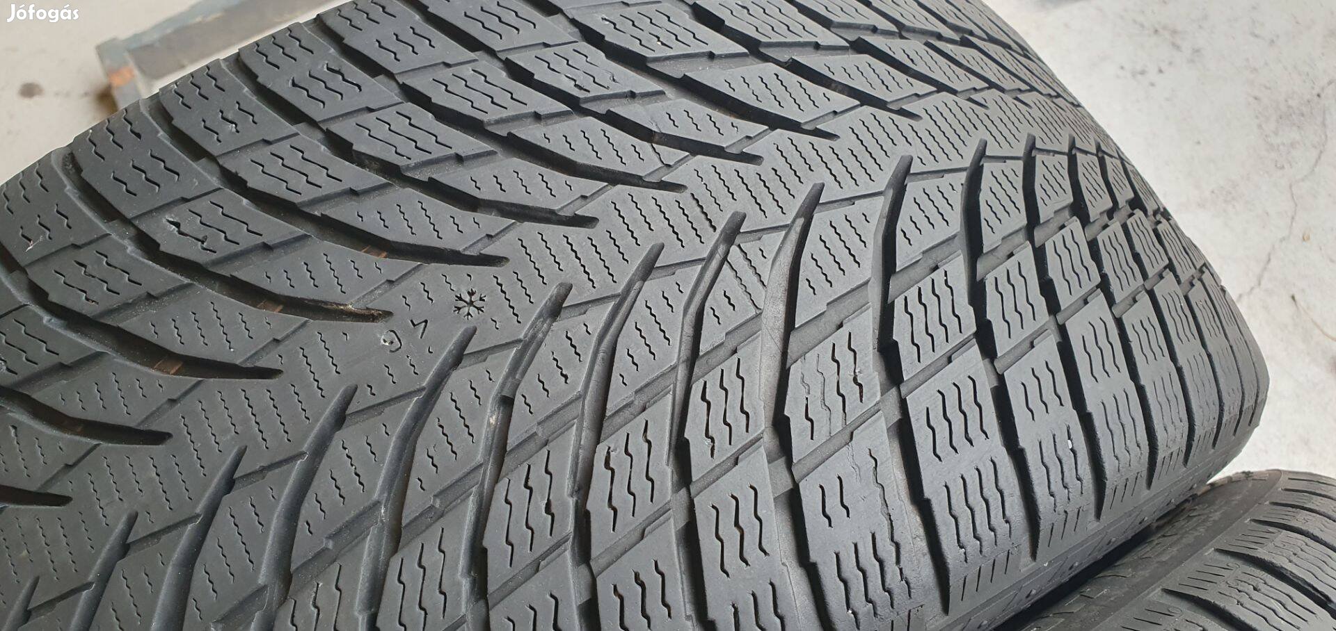 Nokian WR Snowproof 225/45 R17 téli gumi 2db /T276