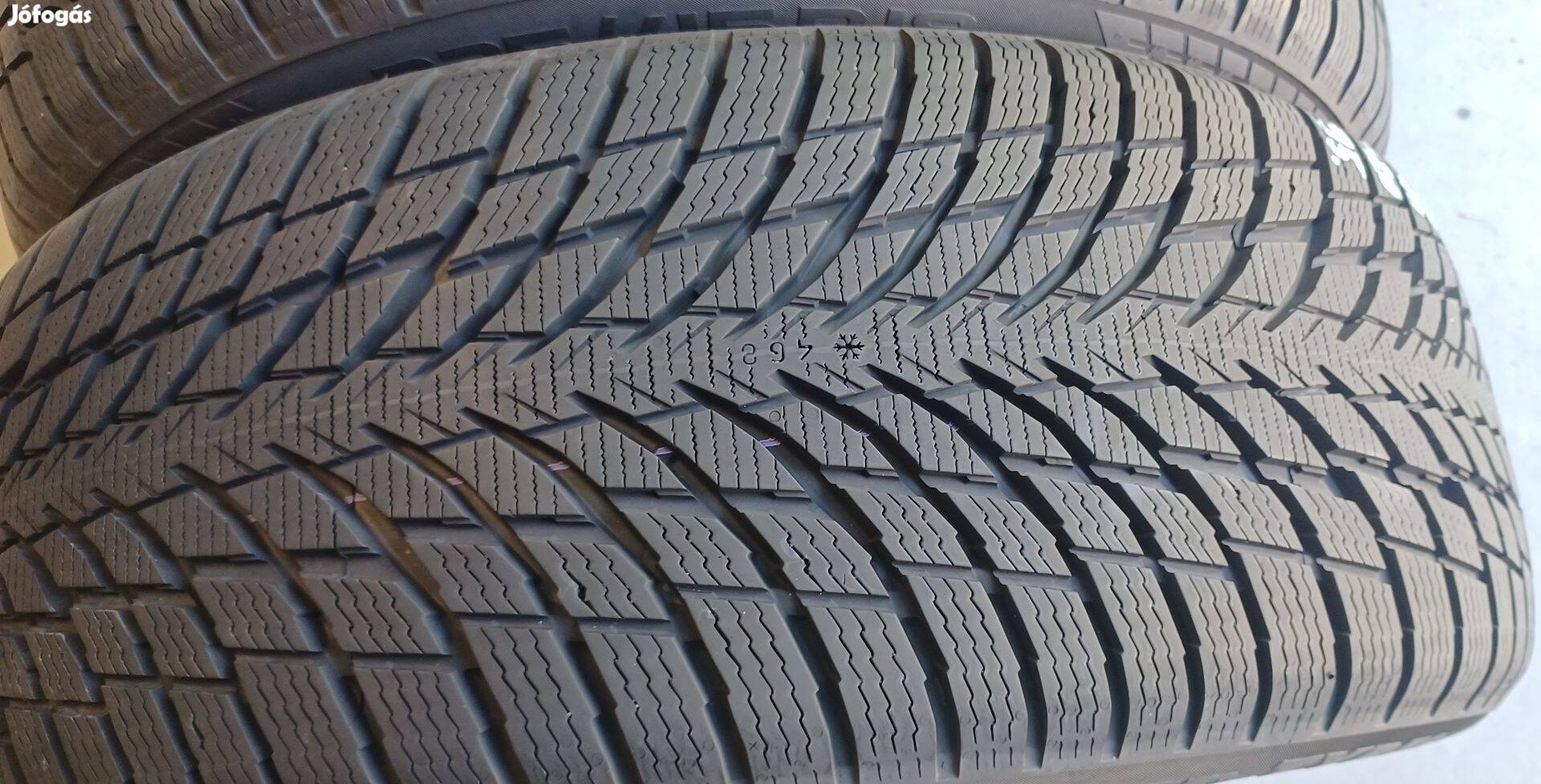 Nokian WR Snowproof 235/45 R19 téli gumik 95e./4db