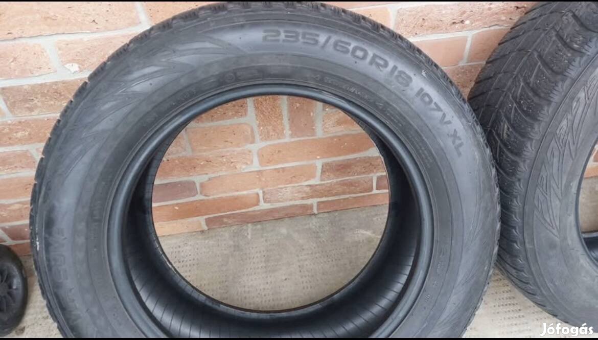 Nokian téli gumi 235/60 R18